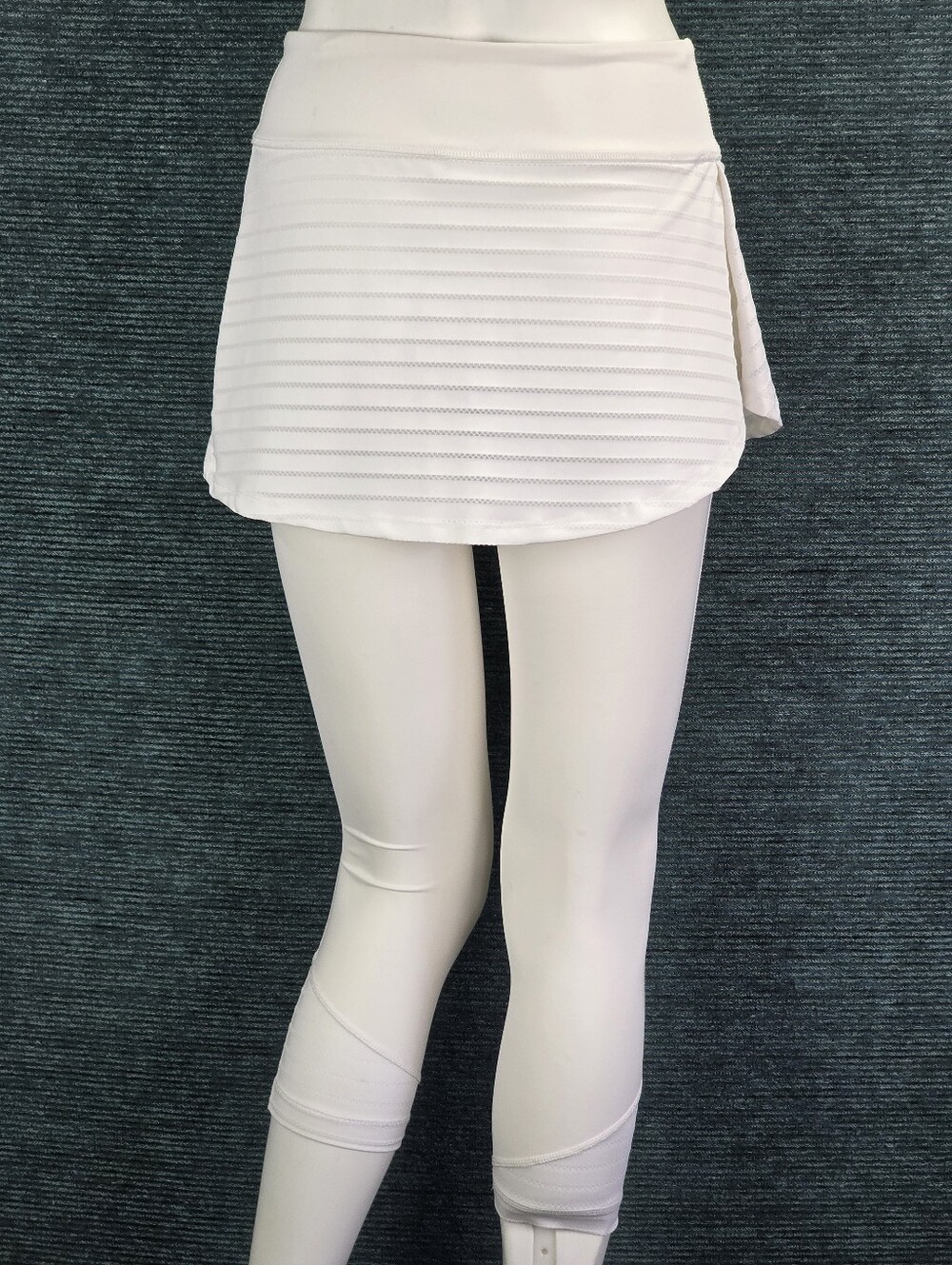 Lija Skapri White With Opaque Horizontal Stripes - Picture 6 of 16